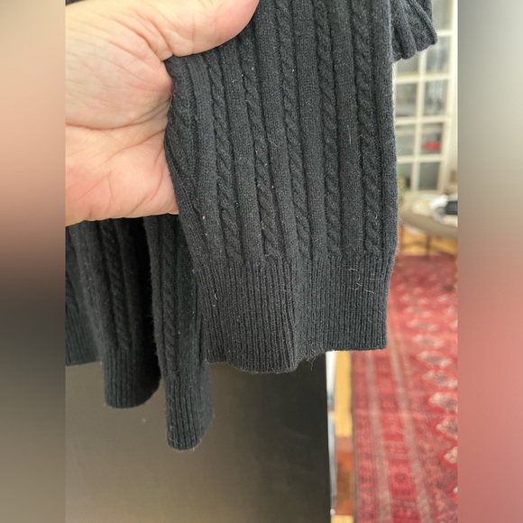 V-neck Cable Knit Sweater - Picture 9 of 9